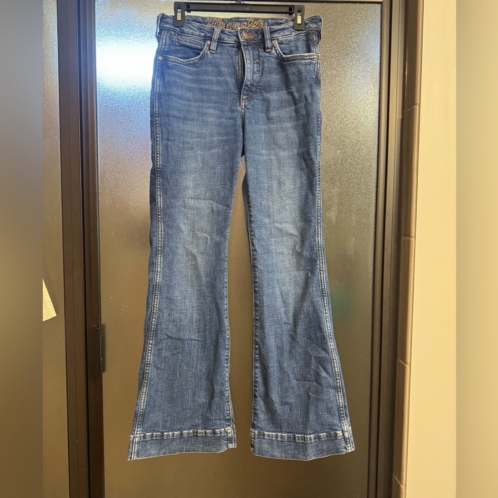 Wrangler high rise trouser 32inches